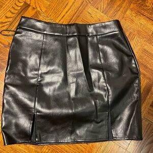 SHEIN Black Faux Leather Mini Skirt